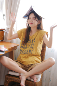 日本丰满大乳人妻无码